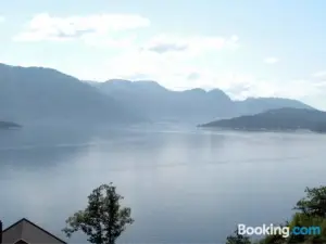 Four-Bedroom Holiday Home in Norheimsund