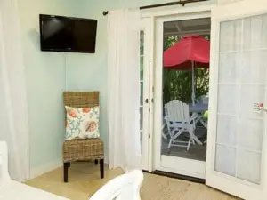 Paradise Palms B & B