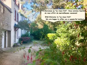 "Le Vieux Nid"