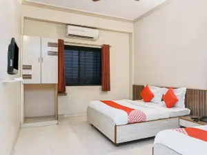 OYO 29114 Suraj Residency