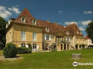 Château les Merles et Ses Villas