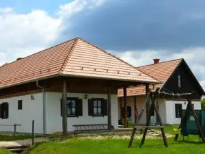 Ori Art Inn