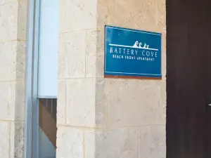 Battery Cove Beach Front Apartment