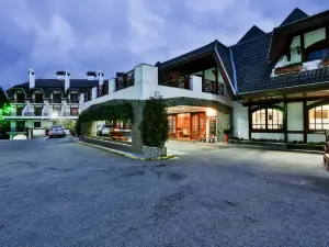 Hotel Home Green Home