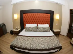 Centriplaza Hotel Suite & Spa