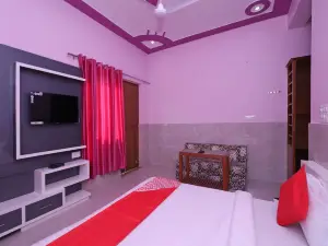 OYO 12065 Hotel Raj Palace