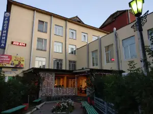 Profsoyuznaya Hotel