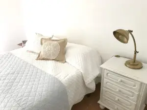 House with 2 Bedrooms in Pedrogão, with Enclosed Garden and Wifi