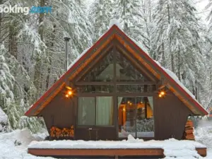 Four Stone Lodge
