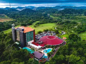 Summit Rainforest & Golf Resort