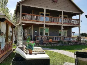 Shangri-La Bnb