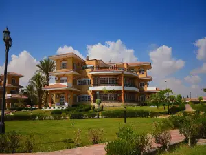 Tolip Inn Resort Fayed