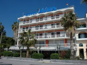 Avra Hotel