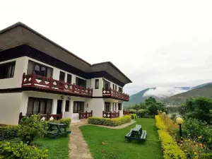 Himalayan Dragon's Nest Hotel