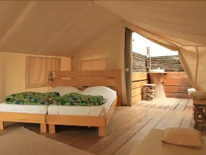 Campement Lodge Océan & Savane