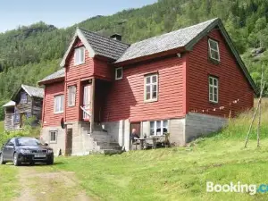 Nice Home in Evanger with 3 Bedrooms