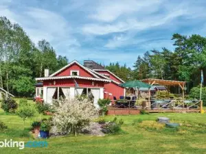 Amazing Home in Fågelmara with Sauna