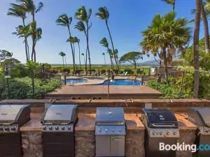 Kauhale Makai Condo on the Beach