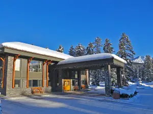 Mountaineer Lodge