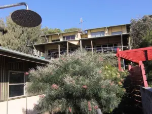Claytons 5 by Discover Stradbroke