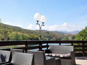 Hotel Jezero
