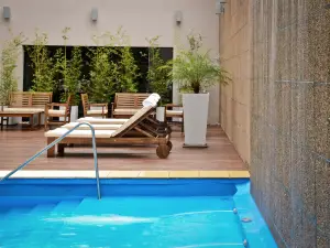 Hotel Urbano Posadas