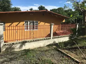 House with 2 Bedrooms in Santa Cruz, with Wonderful Mountain View and Furnished Garden