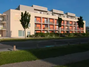 Kosy Appart'Hôtels - Campus Del Sol Esplanade