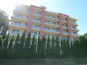 Divan Residence Apartments