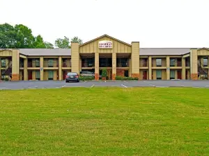 Cochran Inn & Suites