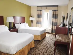 Holiday Inn Express & Suites Lancaster