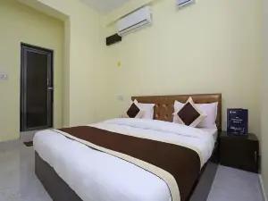 Hotel O Royal Treat