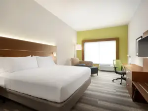 Holiday Inn Express & Suites Cincinnati South - Wilder