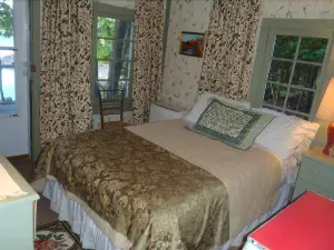 Bungalow - Three Bedroom Cottage