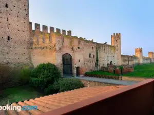 Sotto le Mura