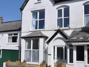 Gordon House B & B