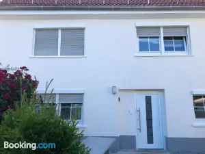 Guest Appartements mit 2 getrennten Schlafzimmern für 4 Personen 24h check in