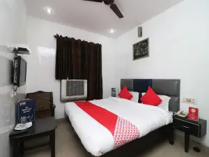 OYO 28423 the Uttam Hotel