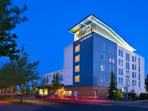 Aloft Portland Airport at Cascade Station