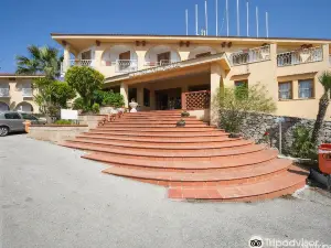 Perla Del Golfo Resort