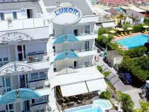 盧克索海灘飯店