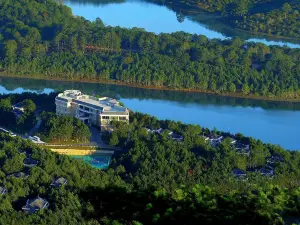 Dalat Edensee Lake Resort & Spa