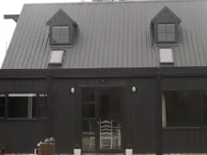 Accommodation at Lakeside