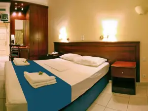 Sandy Bay Hotel