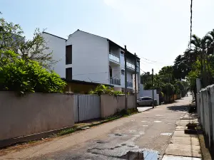 OYO 107 트로픽 인