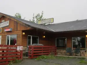 Alcan Motor Inn