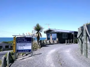 Kaka Point Spa Accommodation - Catlins