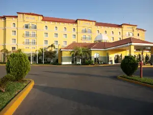 嘉年華旅館-新拉萊多