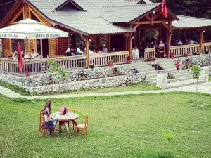 Hotel Krojet e Rrogamit