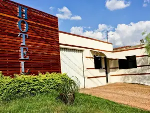 Hotel em Sbo - São Francisco